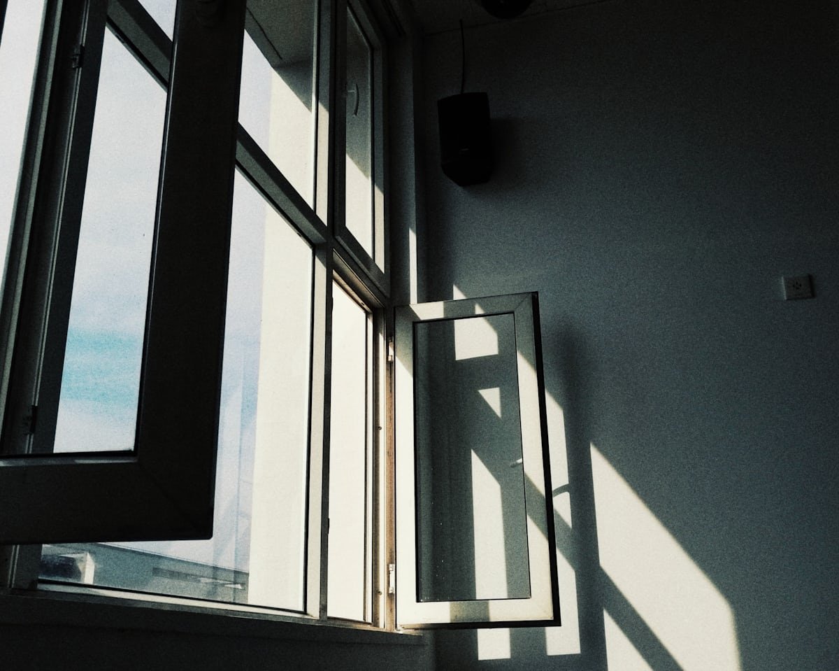 Vero Aluminium Aluminium Casement Window
